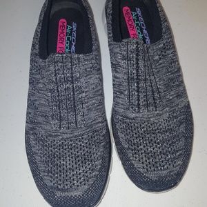 Sketchers Empire sneakers, black/silver, size 8